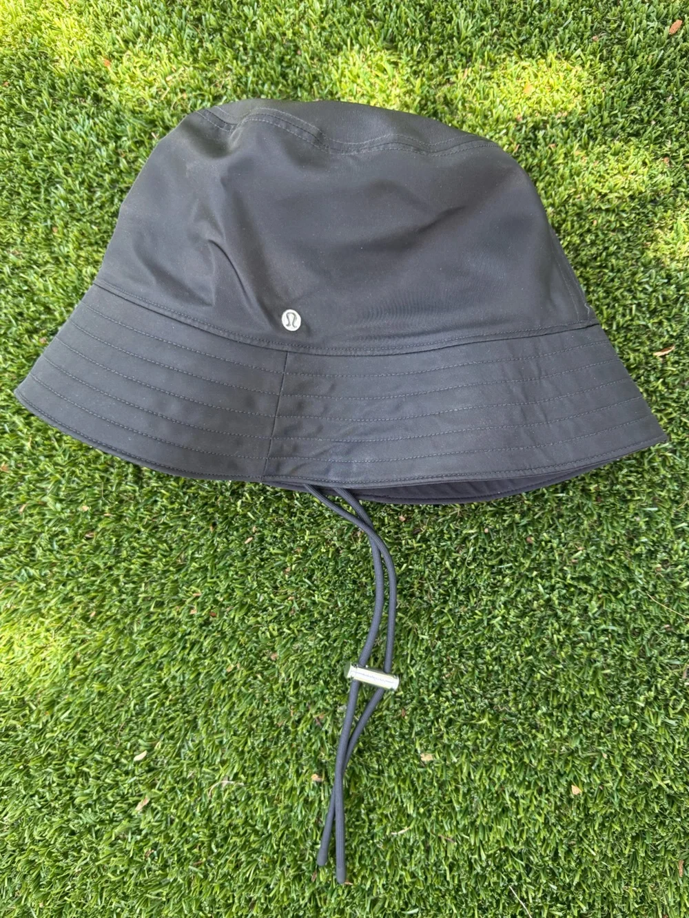 lululemon athletica Black nylon Bucket Hat with Adjustable Chin Cord